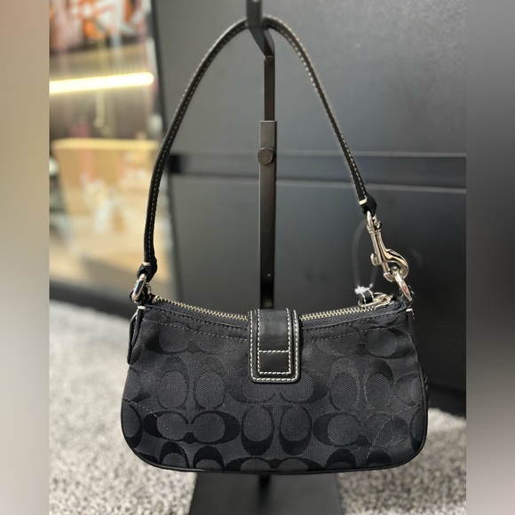 Coach VINTAGE Mini Hampton shoulder bag in black signature canvas - Picture 5 of 11